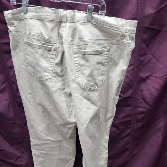 Beige Pants Amanda style - Plus Size - Picture 1 of 7